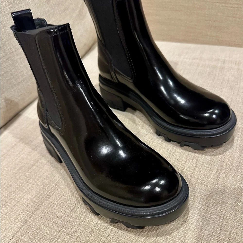 rag & bone Black Shiloh Patent Chelsea Lug Boots 39 - Picture 2 of 7